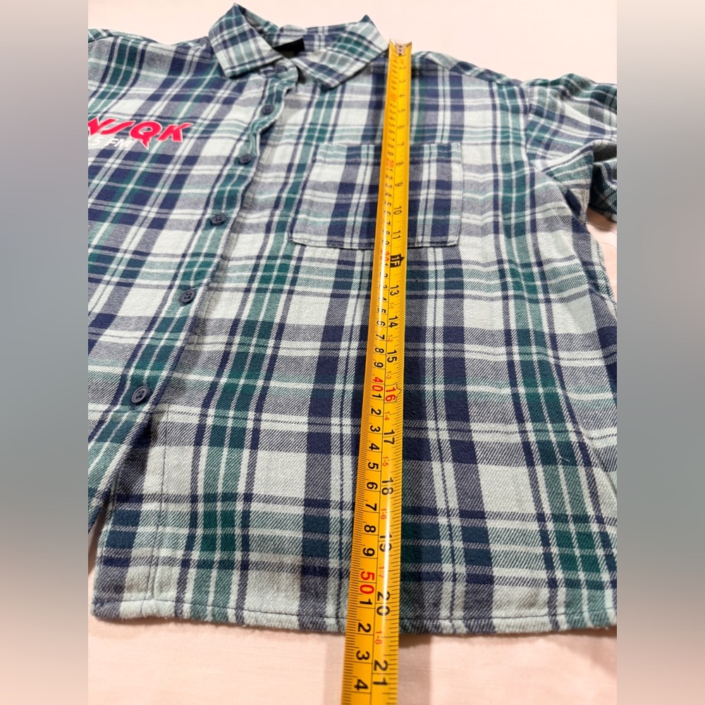 NWT Netflix Stranger Things x No Boundaries Cotton Cropped Flannel Size XS (0-2) - Picture 11 of 12